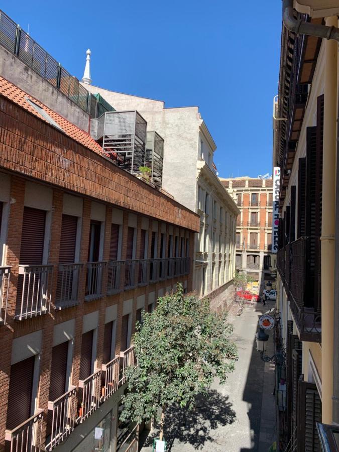 Hostal Internacional Madrid Exterior foto