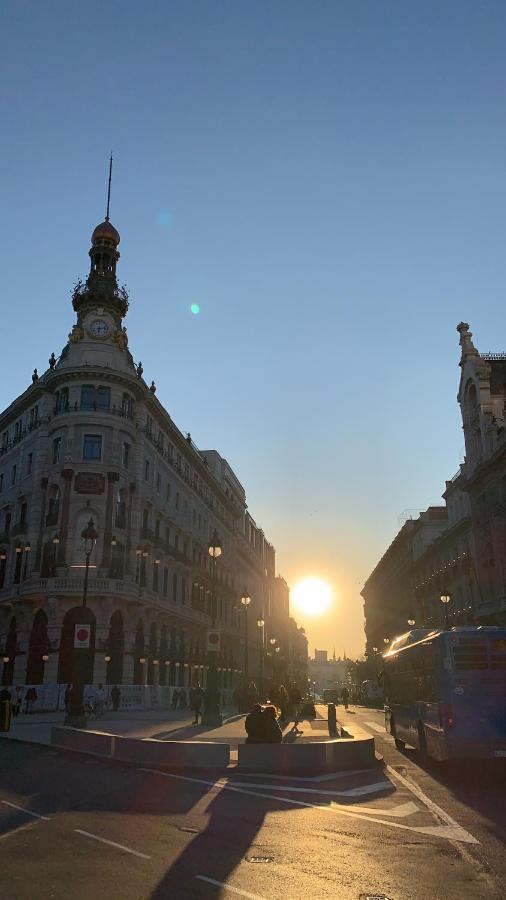 Hostal Internacional Madrid Exterior foto